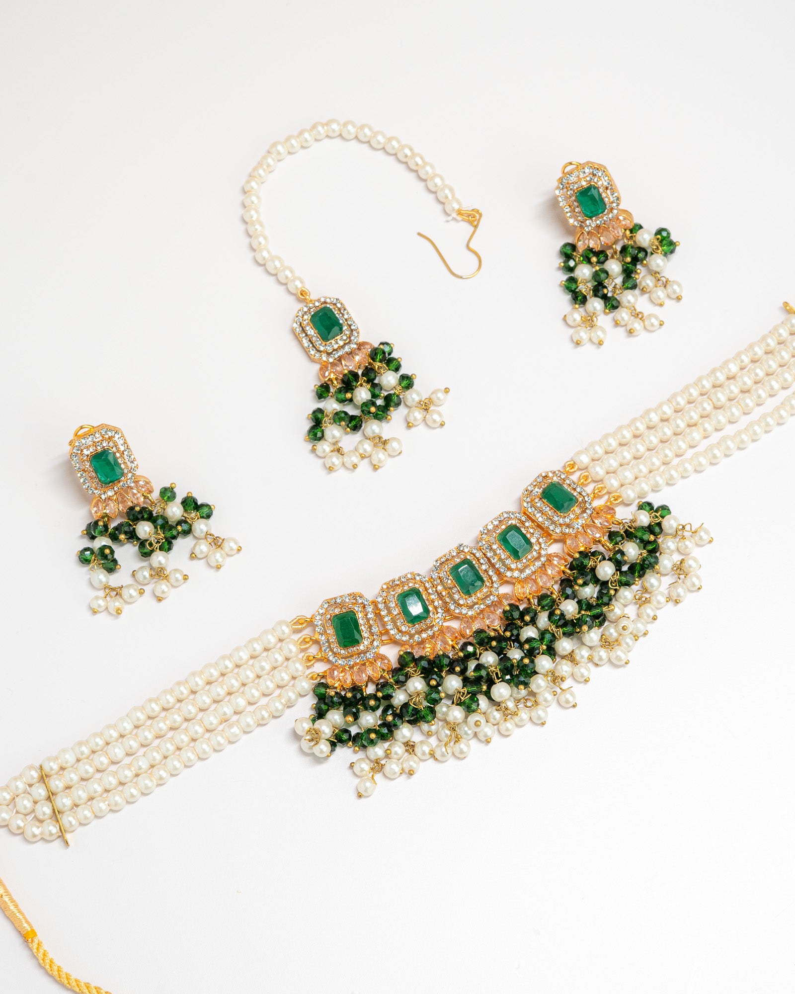 Hoor Choker Tikka and Earrings Set
