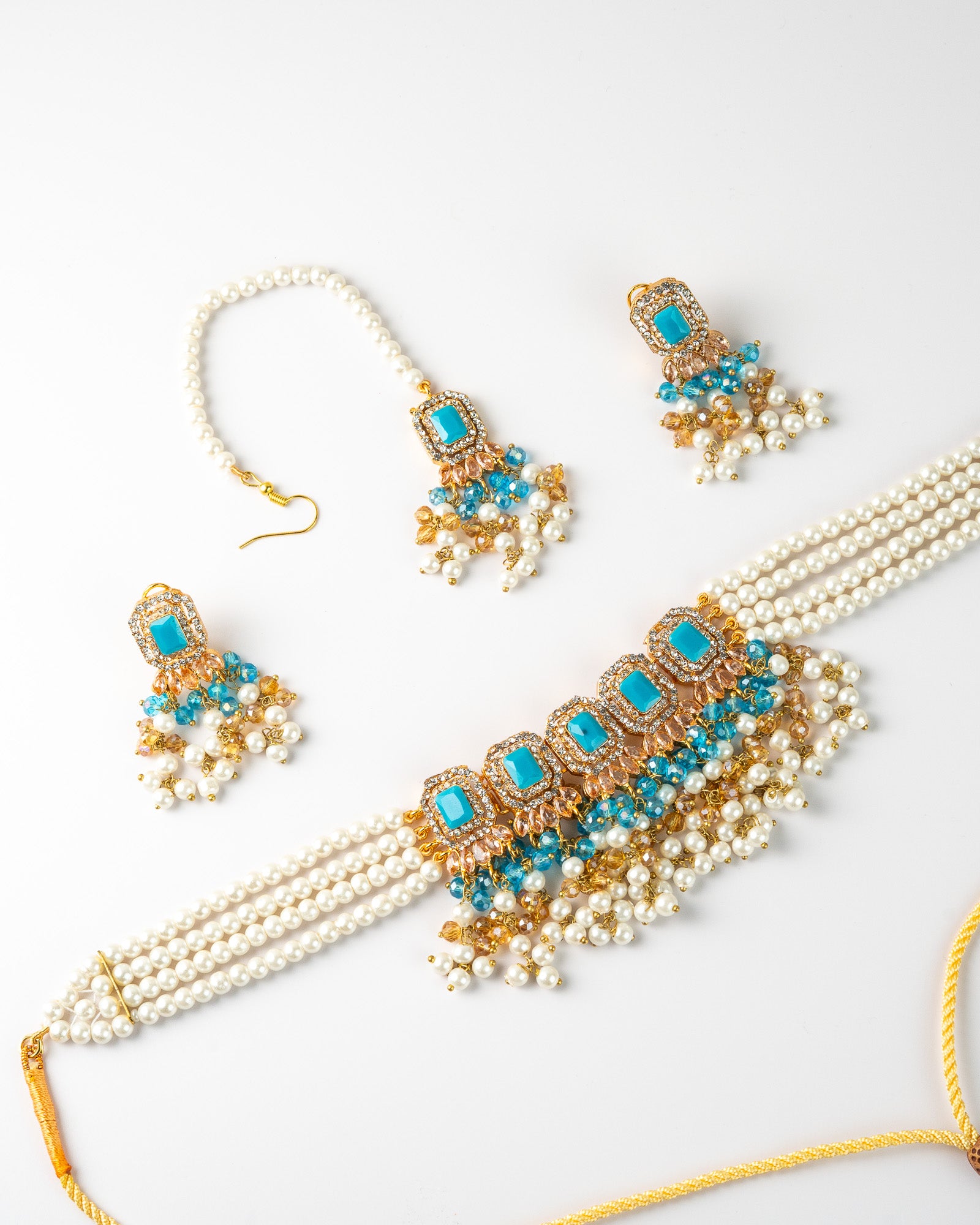 Hoor Choker Tikka and Earrings Set