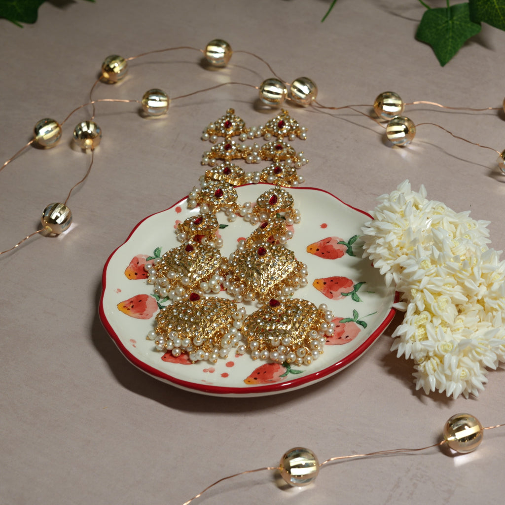 Golden long thappa earring